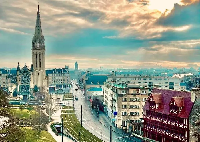 Belle Lumineux Avec Balcon Plein Centre . *